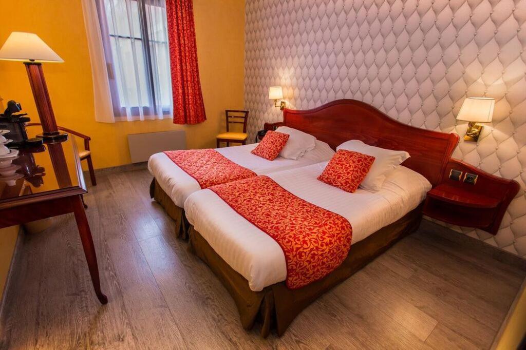 Cit'Hotel - Hotel Le Cedre ノワイヨン エクステリア 写真